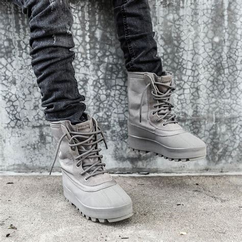 yeezy 950.